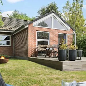 - Cozy House, 10 Min From Center Villa
