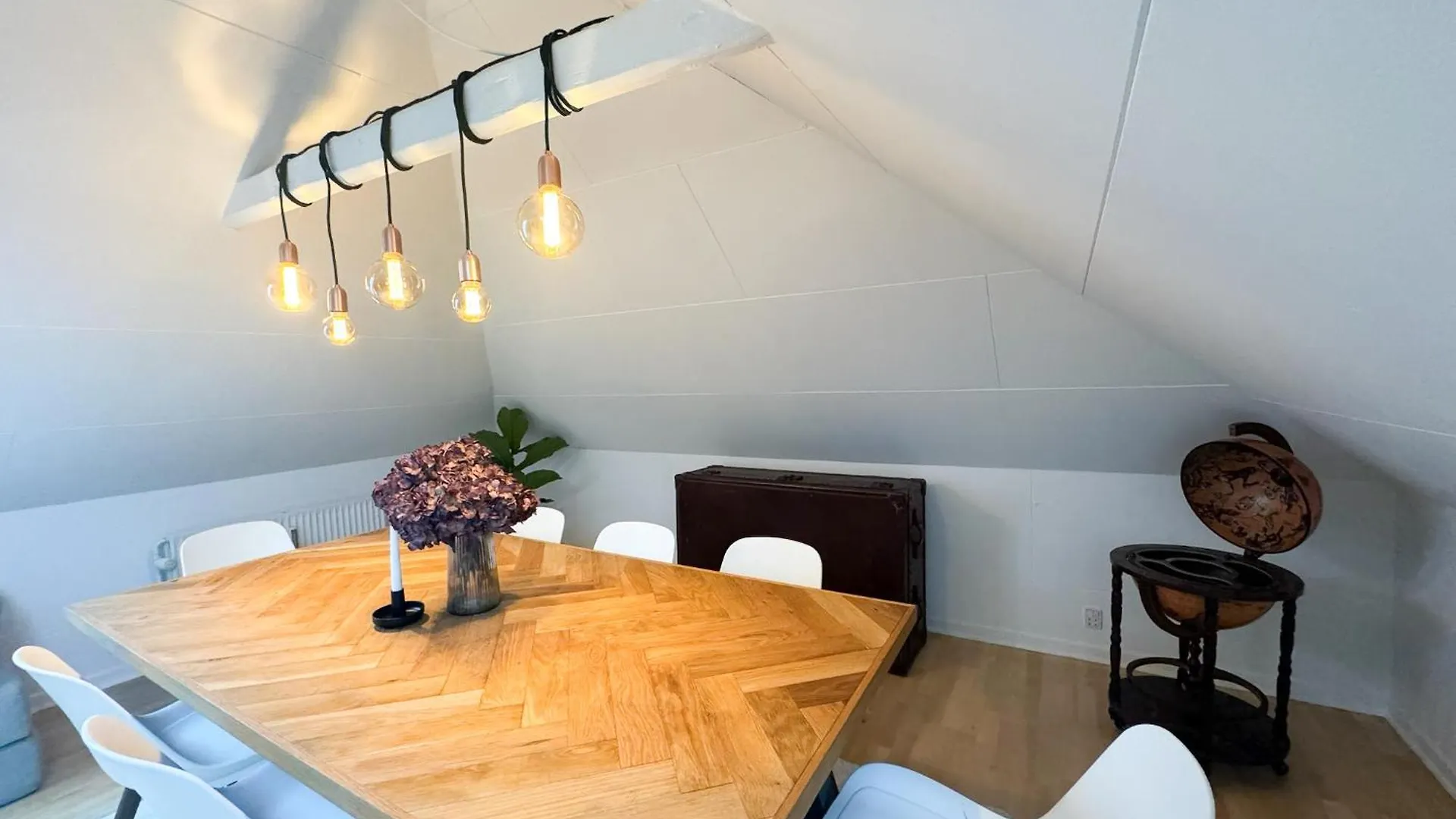 Spacious And Modern House Close To Arhus Center Apartment